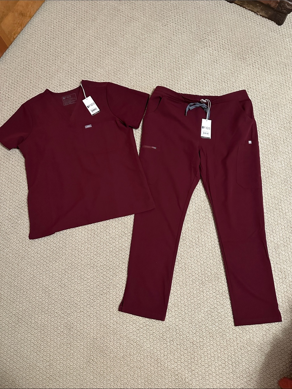 FIGS Burgundy Scrub Catarina Top & Yola Skinny Pants Set Regular L